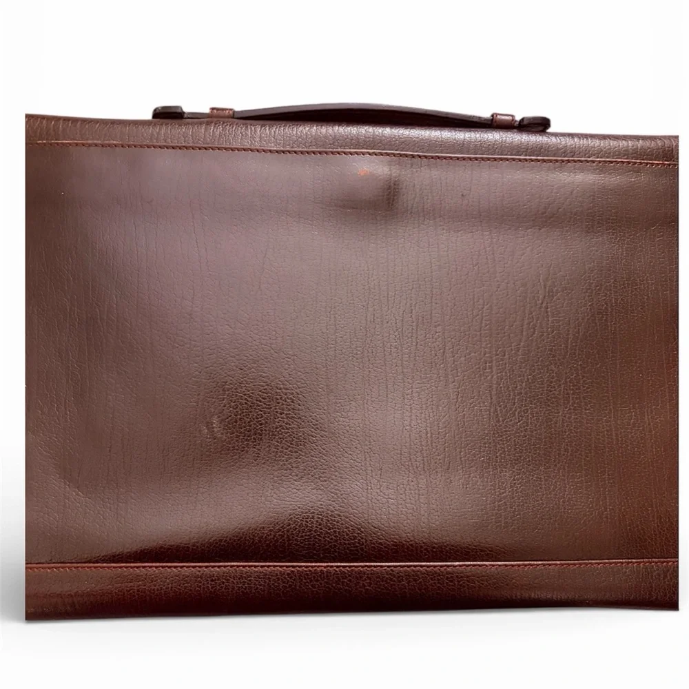 EUC Bally Vintage Leather Portfolio Briefcase Burgundy Leather (women/men)